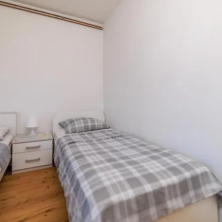 Leonarda Apartmán *