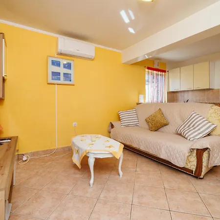 Leonarda Appartement Jadranovo