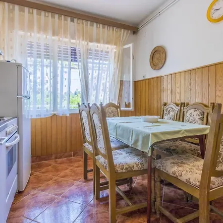 Apartment Leonarda