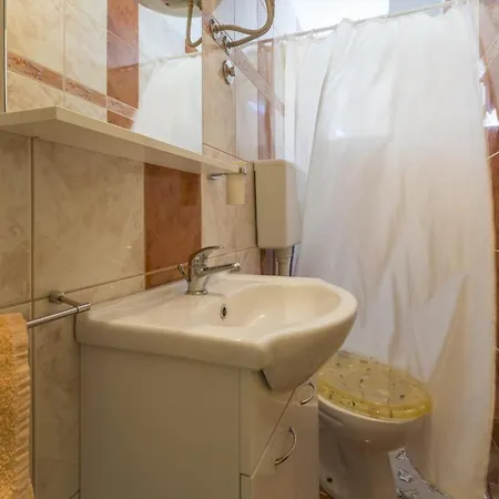 Leonarda Apartment Jadranovo