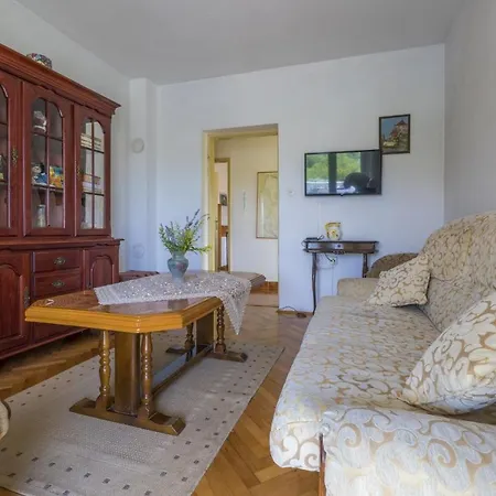 Apartment Leonarda