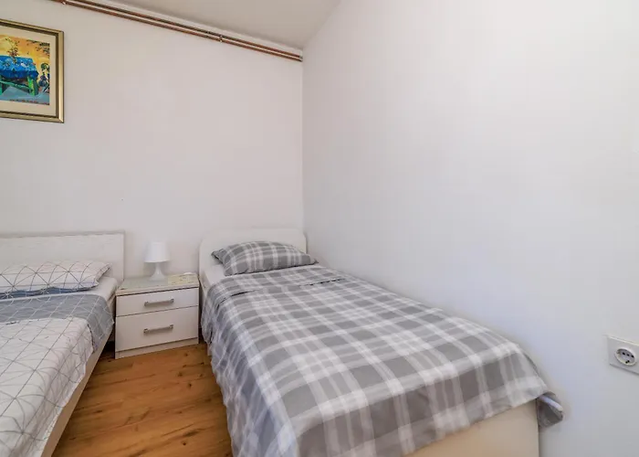 Leonarda Apartamento *