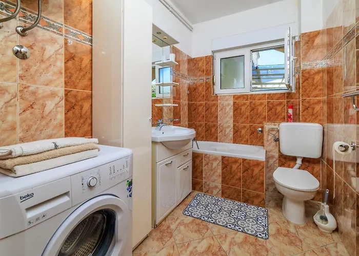 Leonarda Apartamento Jadranovo