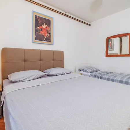 Leonarda Ядраново