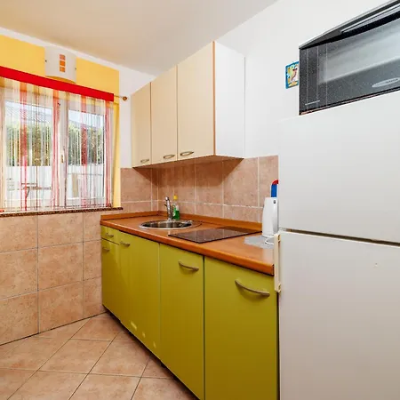 Leonarda Ядраново