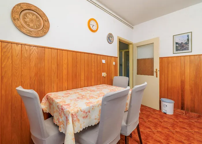 Leonarda アパート