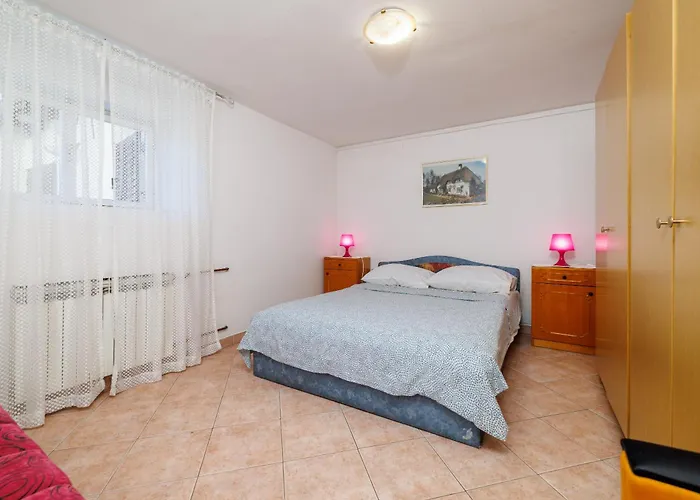 Leonarda アパート *